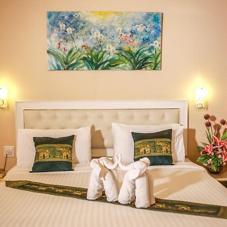 Korat Hotel - Sha Plus Nakhonratchasima Dış mekan fotoğraf