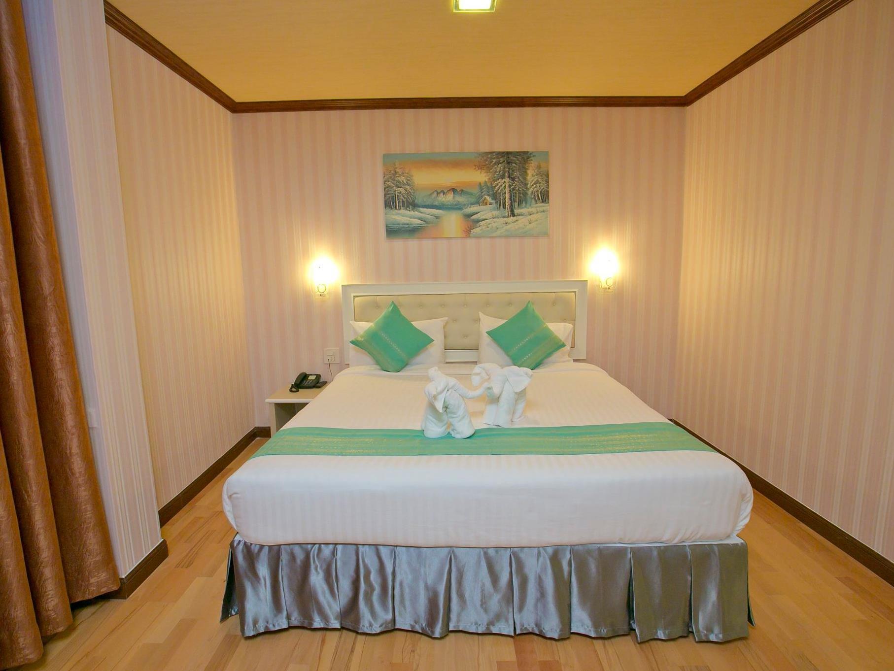 Korat Hotel - Sha Plus Nakhonratchasima Dış mekan fotoğraf