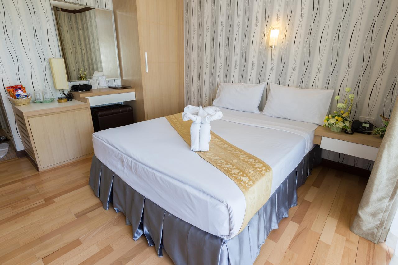 Korat Hotel - Sha Plus Nakhonratchasima Dış mekan fotoğraf