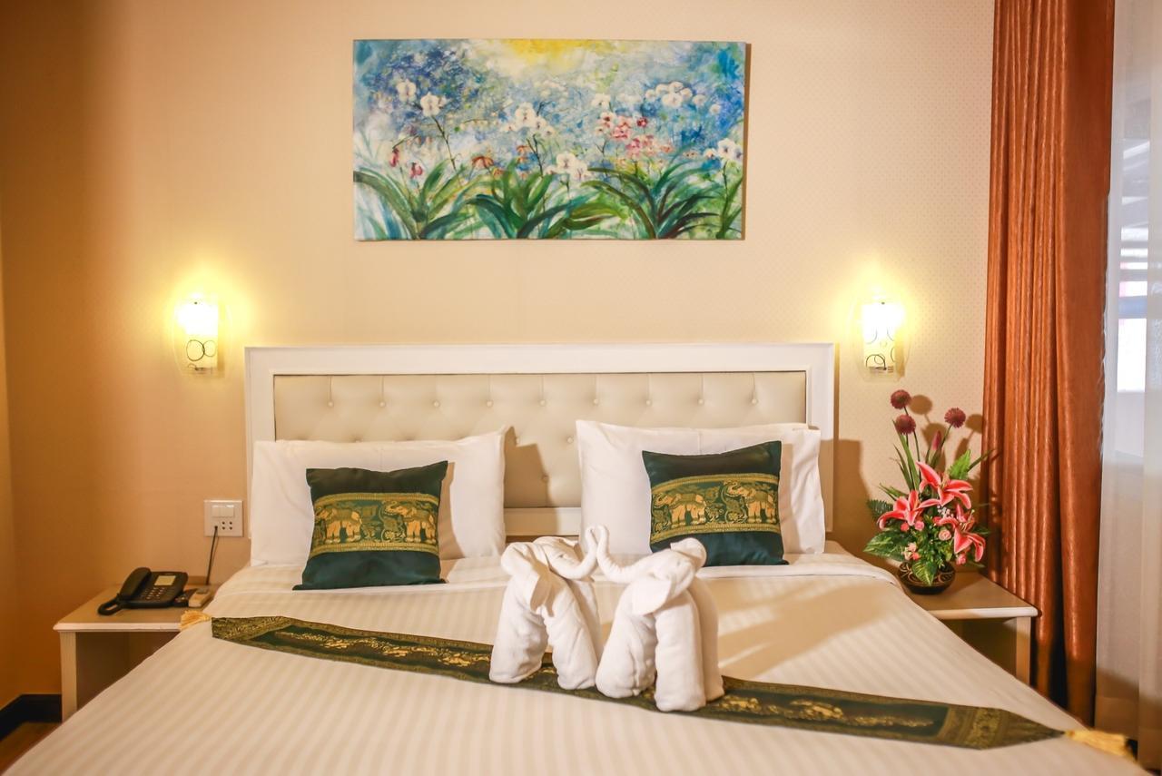 Korat Hotel - Sha Plus Nakhonratchasima Dış mekan fotoğraf