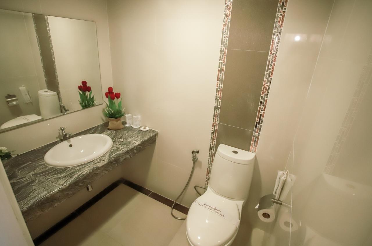 Korat Hotel - Sha Plus Nakhonratchasima Dış mekan fotoğraf
